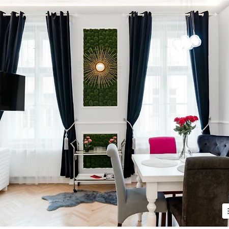 Vogue Apartment Near By Wenceslas Square Prag Exteriör bild