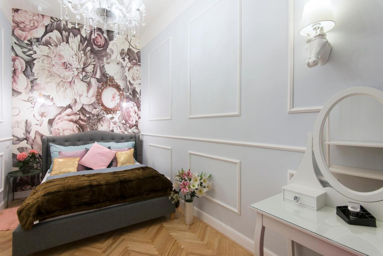 Vogue Apartment Near By Wenceslas Square Prag Exteriör bild