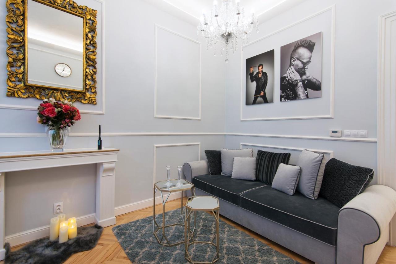 Vogue Apartment Near By Wenceslas Square Prag Exteriör bild
