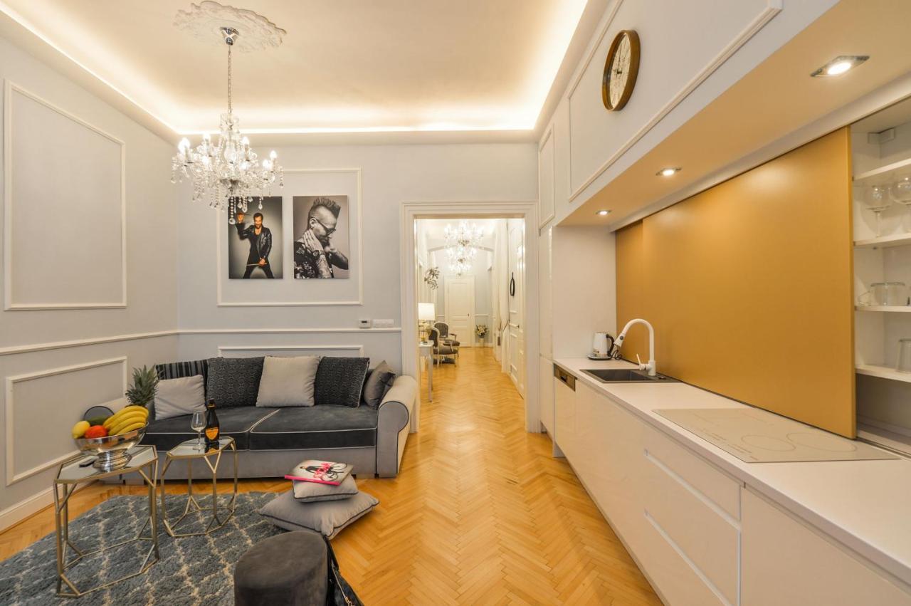 Vogue Apartment Near By Wenceslas Square Prag Exteriör bild