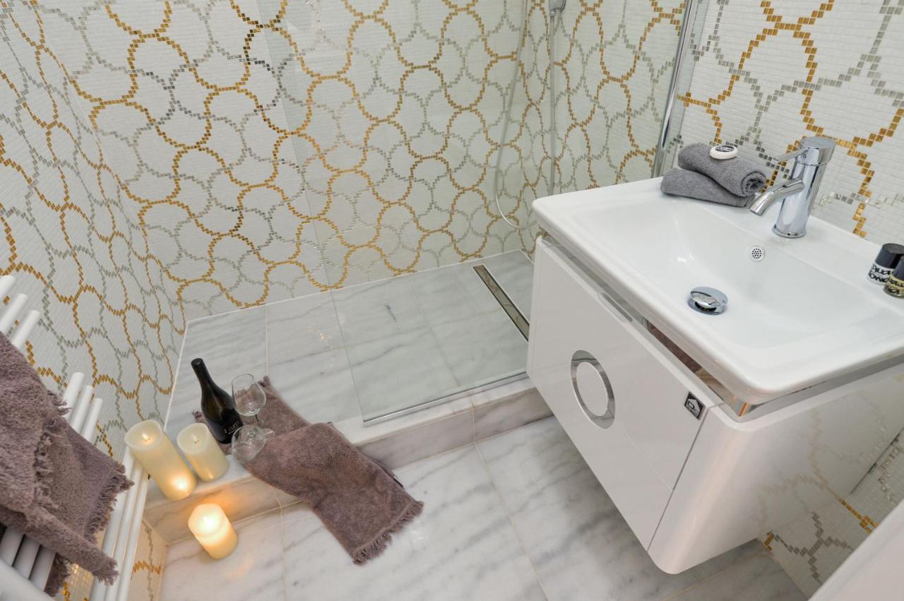 Vogue Apartment Near By Wenceslas Square Prag Exteriör bild