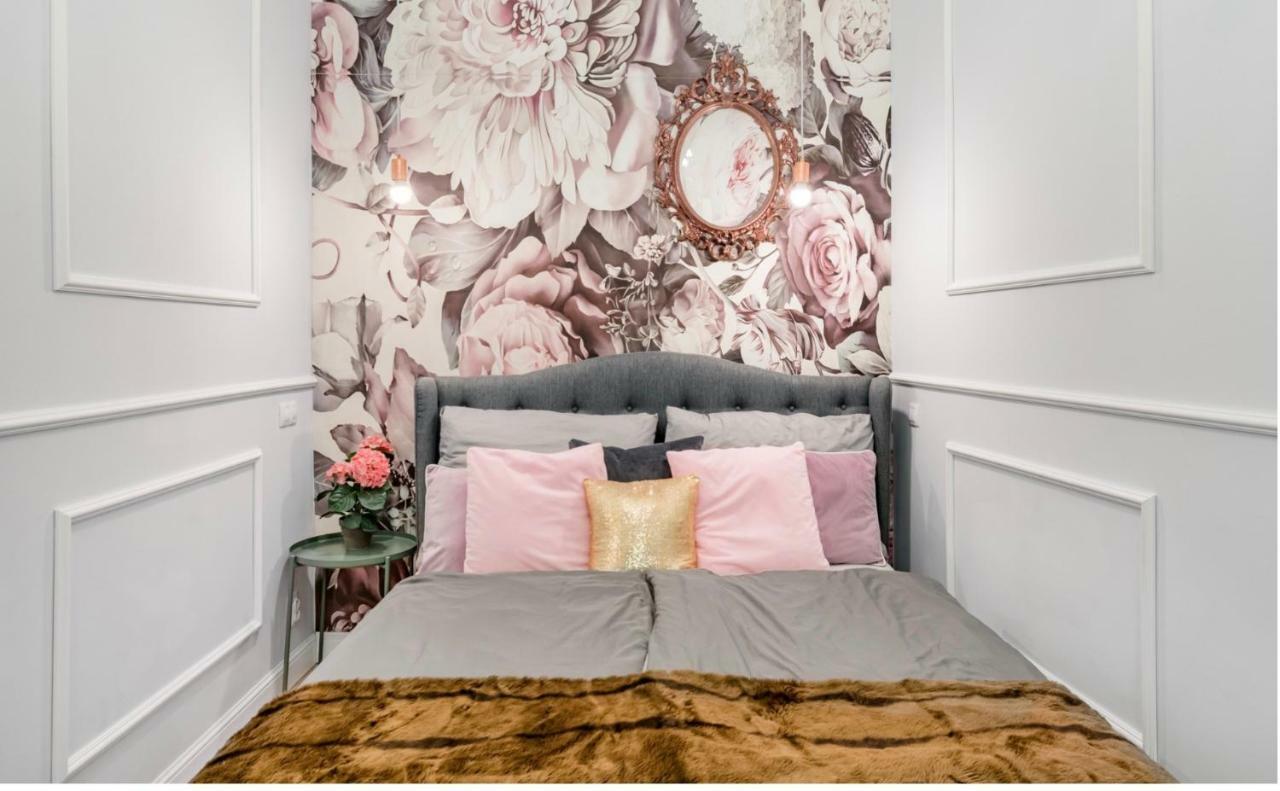 Vogue Apartment Near By Wenceslas Square Prag Exteriör bild